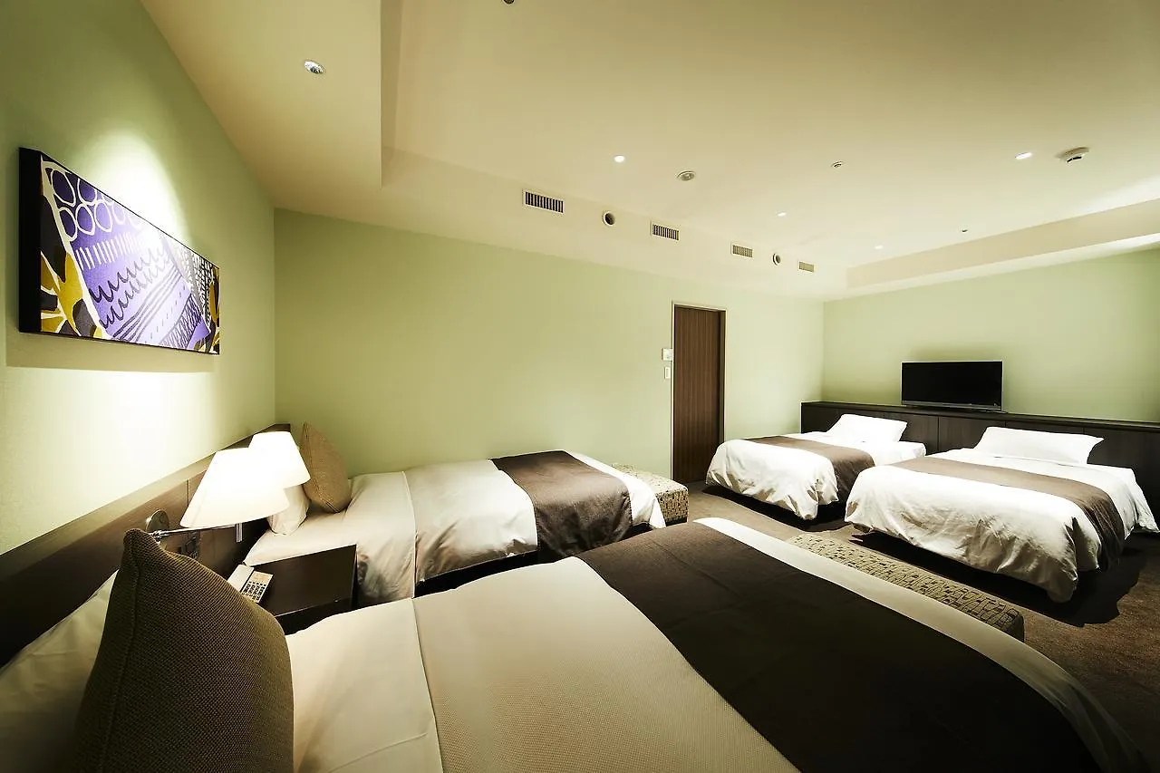 Ginza Grand Hotel Tōkyō 3*,