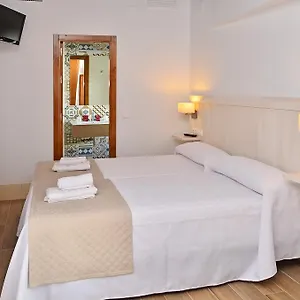 hostal-la-fonda.es-andalucia.com/